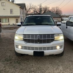2010 Lincoln Navigator L