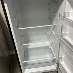 Small Fridge 