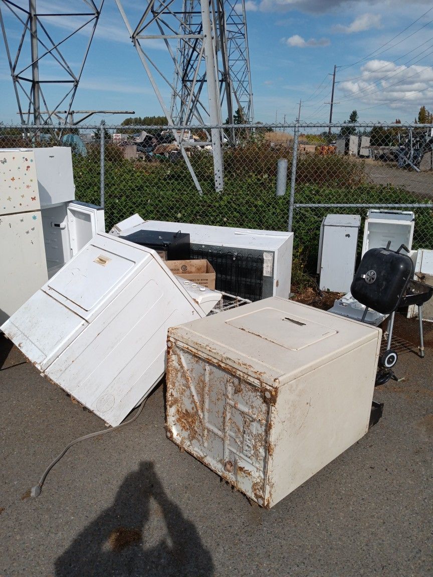 FREE Scrap Metal, Appliances & Water Heaters