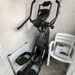Bowflex Max Trainer!!! Priced To Sell!!! $450  OBO