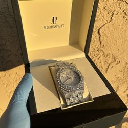 Luxury VVS Watch 
