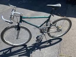 2 - Schwinn S 9six-40 full suspension mountain bikes 