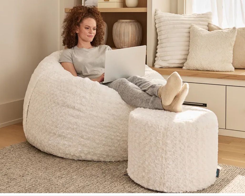 LOVESAC. „the BIG ONE