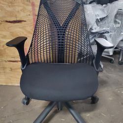 Black Sayl Office Desk Chair Herman Miller Fixed Arms Black Seat/Frame