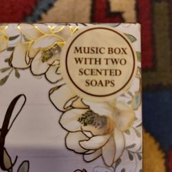 Music Box with Sented Soaps NEW The Danube Waltz Green Tea Soap