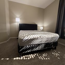Queen Bed And Frame 