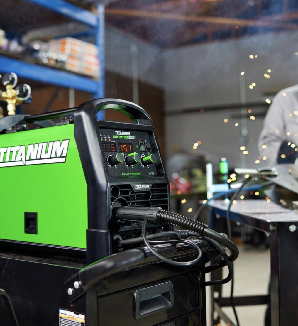 Welder TITANIUM UNLIMITED 200 Professional Multiprocess Welder with 120/240V Input