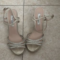 sparkly gold heels 