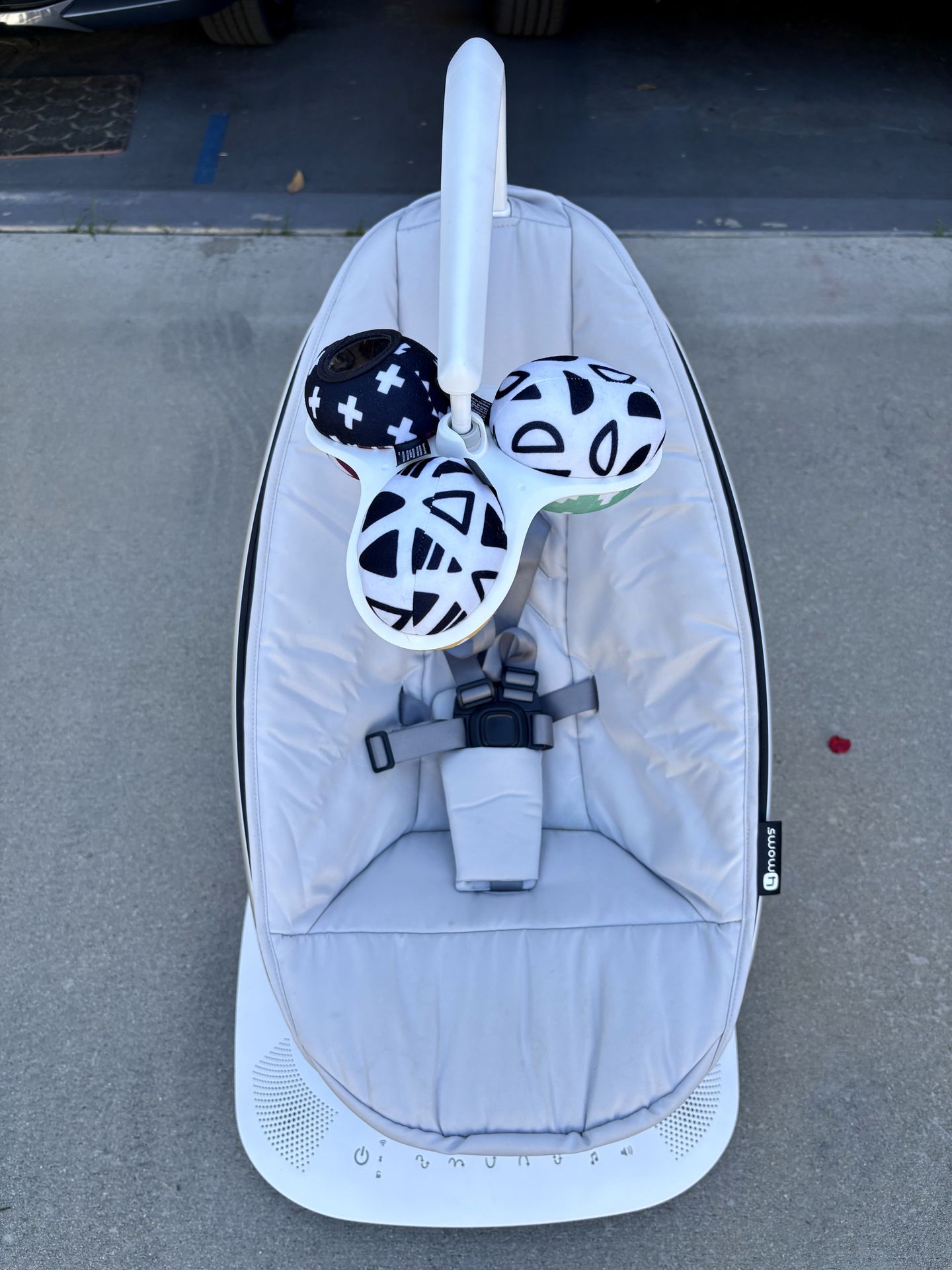 4moms MamaRoo Multi-Motion Baby Swing in Grey