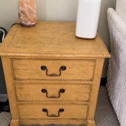 Gail   3 Drawer Small Chest Or Side Table 