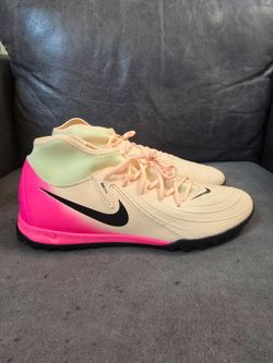 Nike Phantom LUNA 2 Academy TF FJ2566-800 Indoor Soccer Cleat Mens 11 Pink Peach