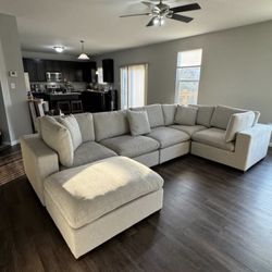 Thomasville Lowell 6-Piece Modular Sectional – Light Gray