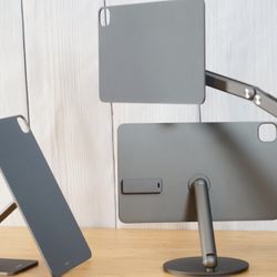  Hands on with new iPad magnetic charging stands