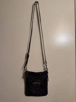 Black crossover Coach Purse