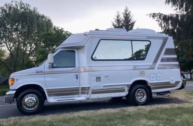 Very Clean '98 Chinnok Concourse For Sale