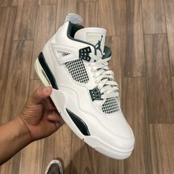 Jordan 4 Oxidized Green Size 11 DS No Box Asking $225 OBO Pick Up Only Moving Selling A Lot Of My Shoes