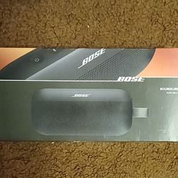 Bose Soundlink Flex Portable Speaker 