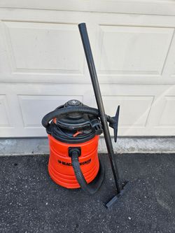 Black and decker shop vac