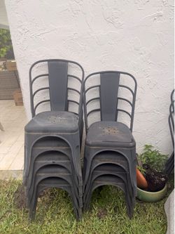 Metal chairs (12)
