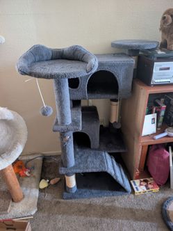 Cat tree