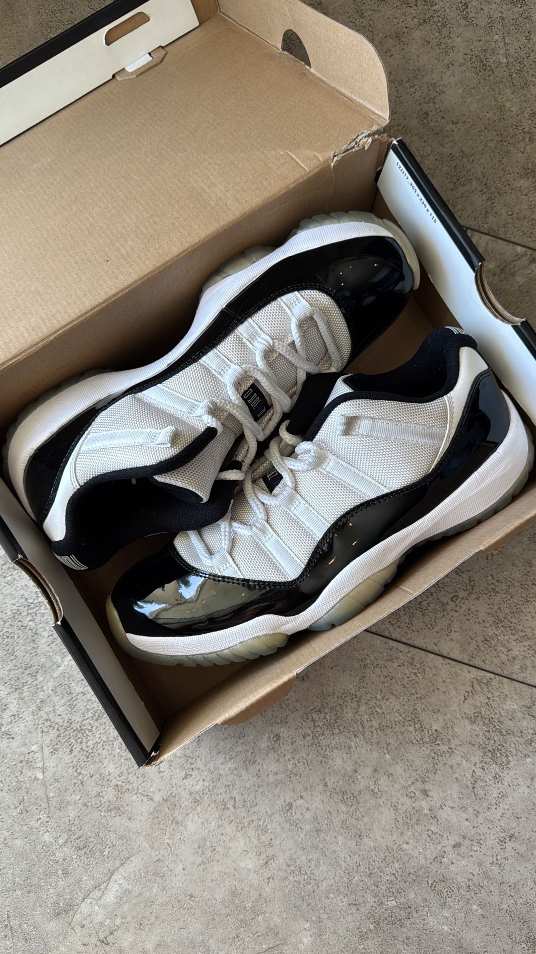 Jordan 11 Concord