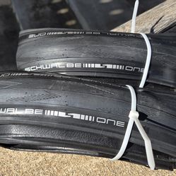 SCHWALBE TUBELESS TIRES 700X30