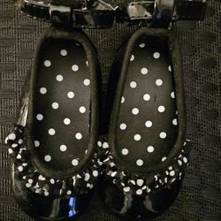Darling Black Patent Baby Shoes – Elegant & Adorable!