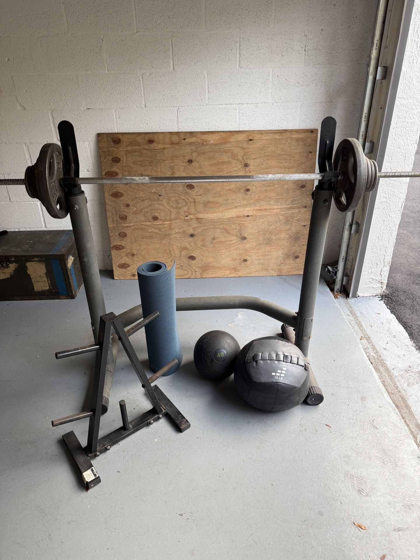 Gym Equipment 