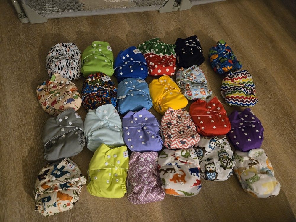 Cloth Diapers (x25) (Alva Baby)
