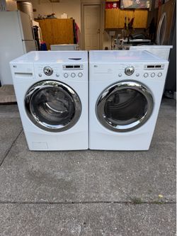 LG Washer and Electric Dryer Set