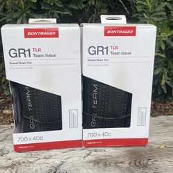 700c x40 Gravel Bike Tubeless Tires (New)