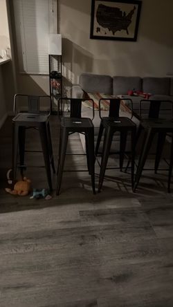 Set of 4 barstools