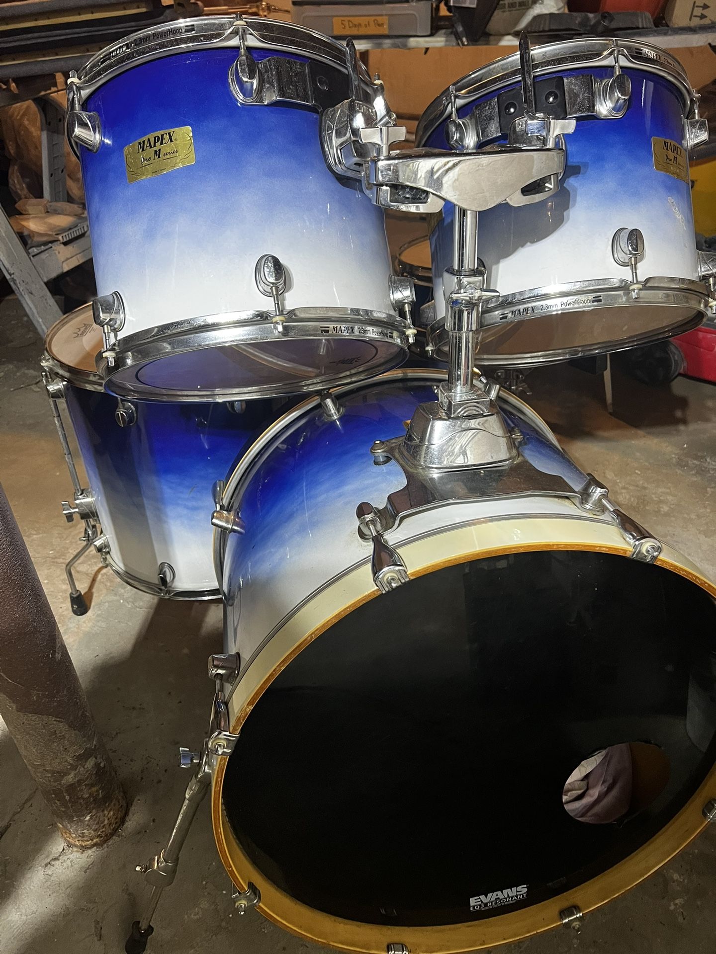 Mapex Pro-M 5 Piece Birch Drum Set With Matching Snare And Snare Stand