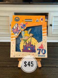 Tinkerbell with Disneyland Castle Pin