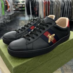 Gucci Ace black Bee 8G(9-9.5M)