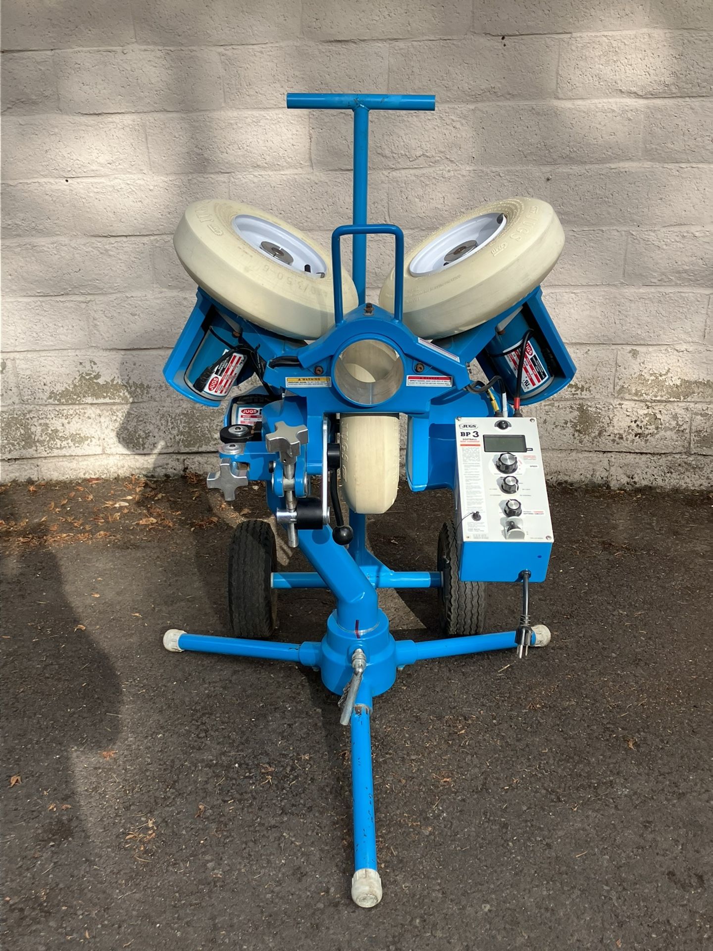 Jugs Bp3 Baseball/softball Pitching Machine Actual Price 3400