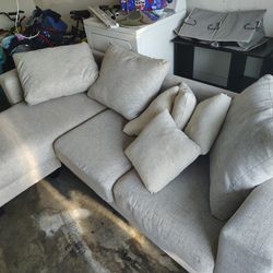 Sectional Couch 