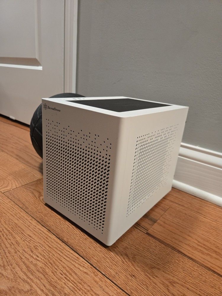 SilverStone Sugo 16 PC Case