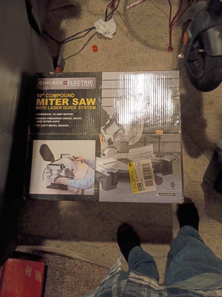 Brand New In The Box 10 Inch Compound Miter Saw