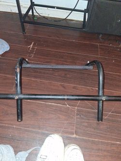 Pull Up Bar 