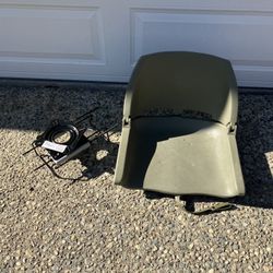 Boat Seat With Mounting Bracket 