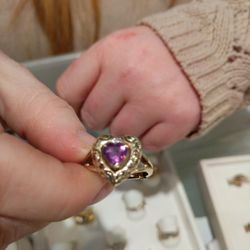 SOLID 10K HEART AMETHYST RING SZ 6