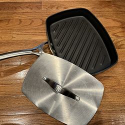 Calphalon Griddle Frying Pan And Press, Great For Grilled Cheese, Steaks, Fish $20 cash at pickup in Apex