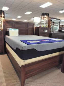 Queen size bed