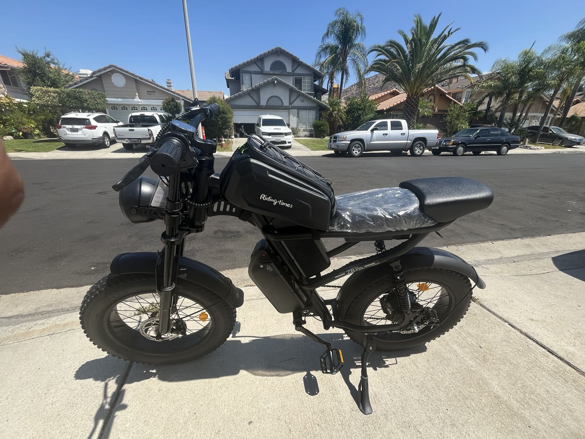 Riding Times Z8 Pro