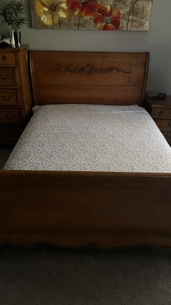 Queen Bed