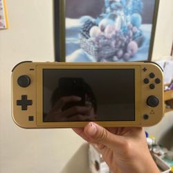 Nintendo Switch Lite Zelda Hyrule Edition