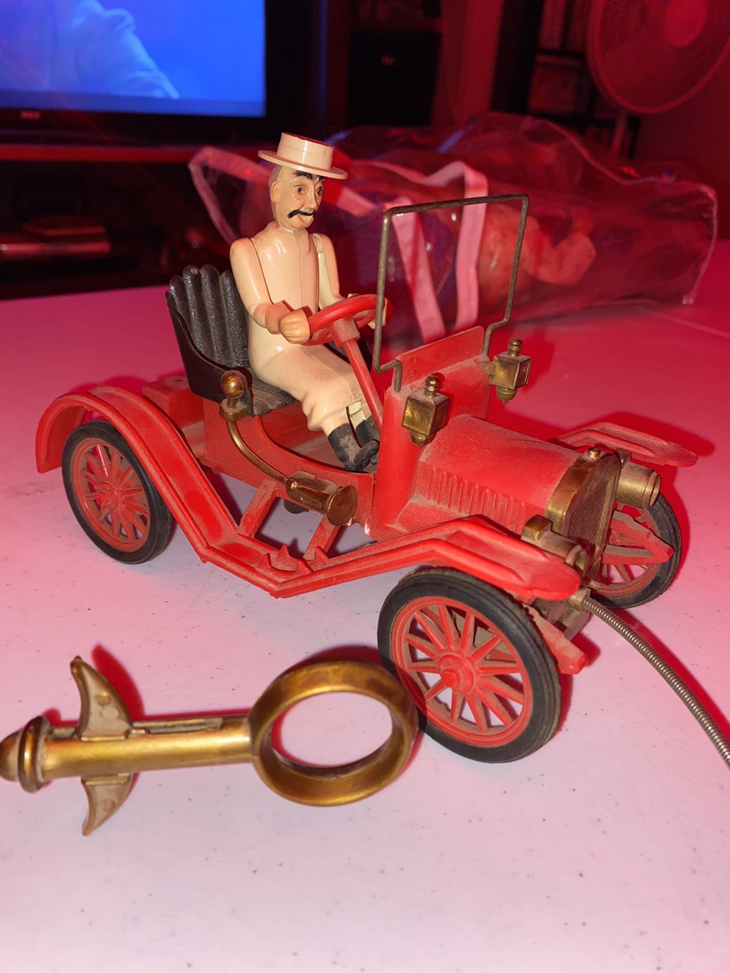 VINTAGE REVELL MAXWELL AUTO ACTION PULL TOY CAR