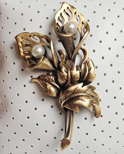 Vintage Tortolani Brooch Lily Faux Pearl Flower Pin Italy Designer Jewelry