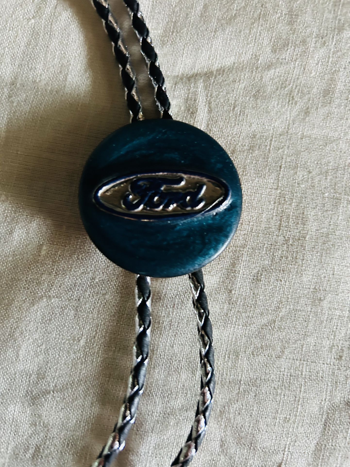 “Ford” Logo Bolo 34”L